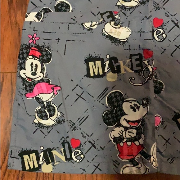 Scrub Top - Picture 2 of 3